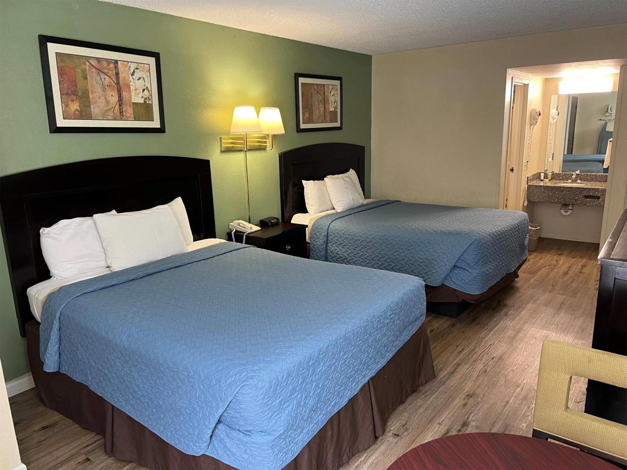 Hotel Days By Wyndham Southern Hills/oru Tulsa