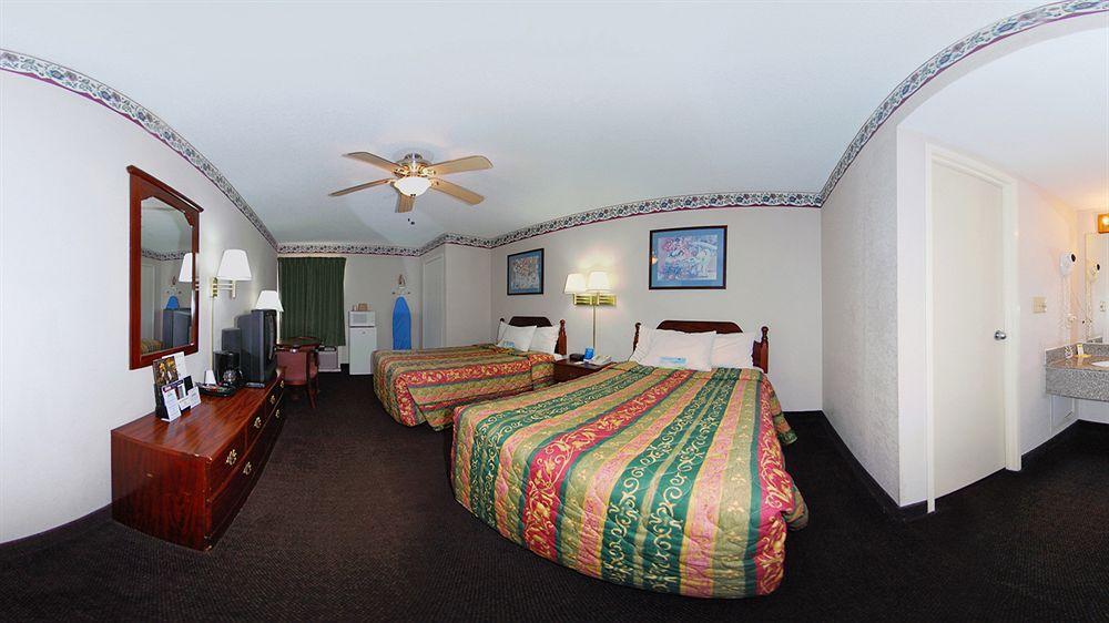 Days By Wyndham Southern Hills/oru Tulsa
